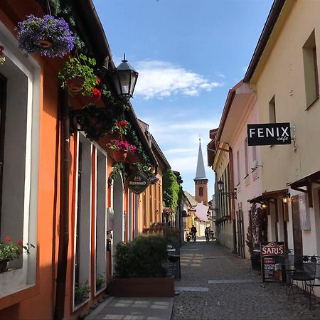 E2 Luxury Oldtown Apt - 2X Parking, Foodstore, Pcscreen, Netflix, Unlimited Music, Crib, Babychair, Fastwifi, Aircon Koszyce Zewnętrze zdjęcie