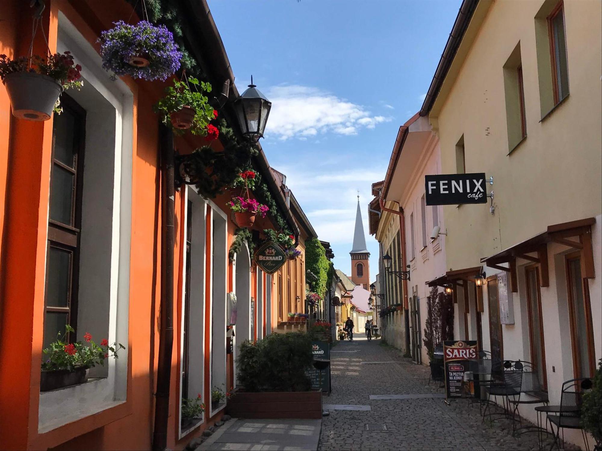 E2 Luxury Oldtown Apt - 2X Parking, Foodstore, Pcscreen, Netflix, Unlimited Music, Crib, Babychair, Fastwifi, Aircon Koszyce Zewnętrze zdjęcie